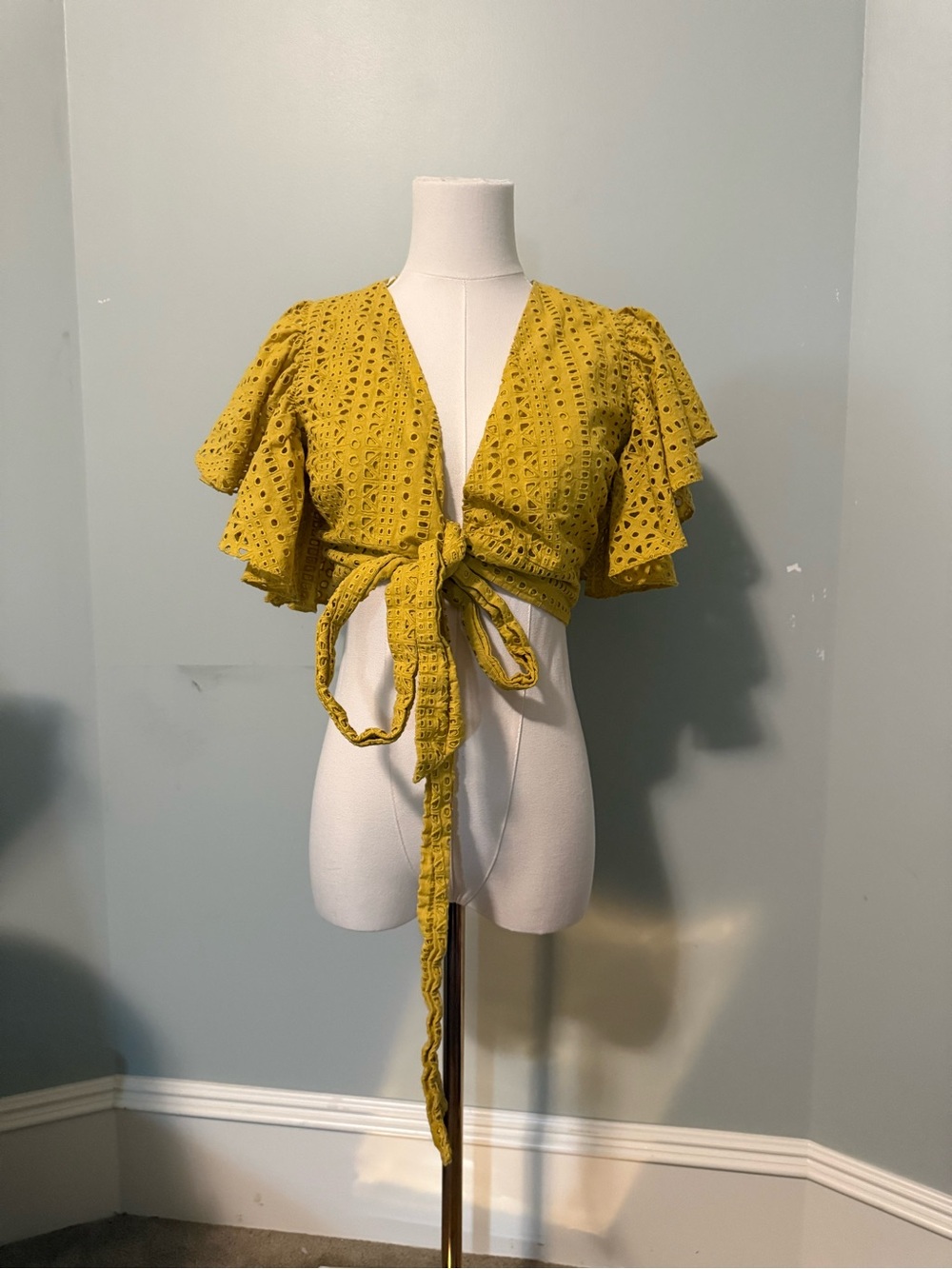 Zara Mustard Yellow Festival Summer Spring Eyelet Tie-Front Flutter Sleeve Top